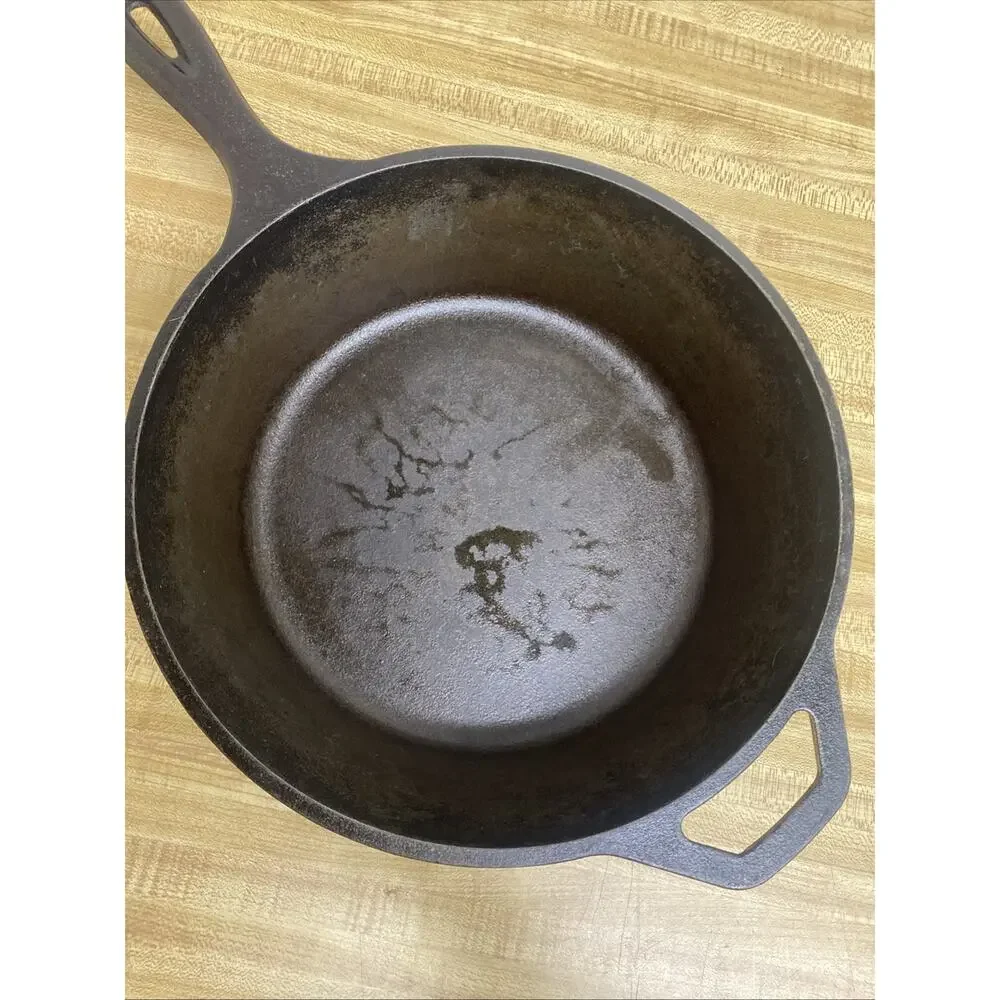 Lodge 8 CF Cast Iron Skillet Chicken Fryer 10 1/4